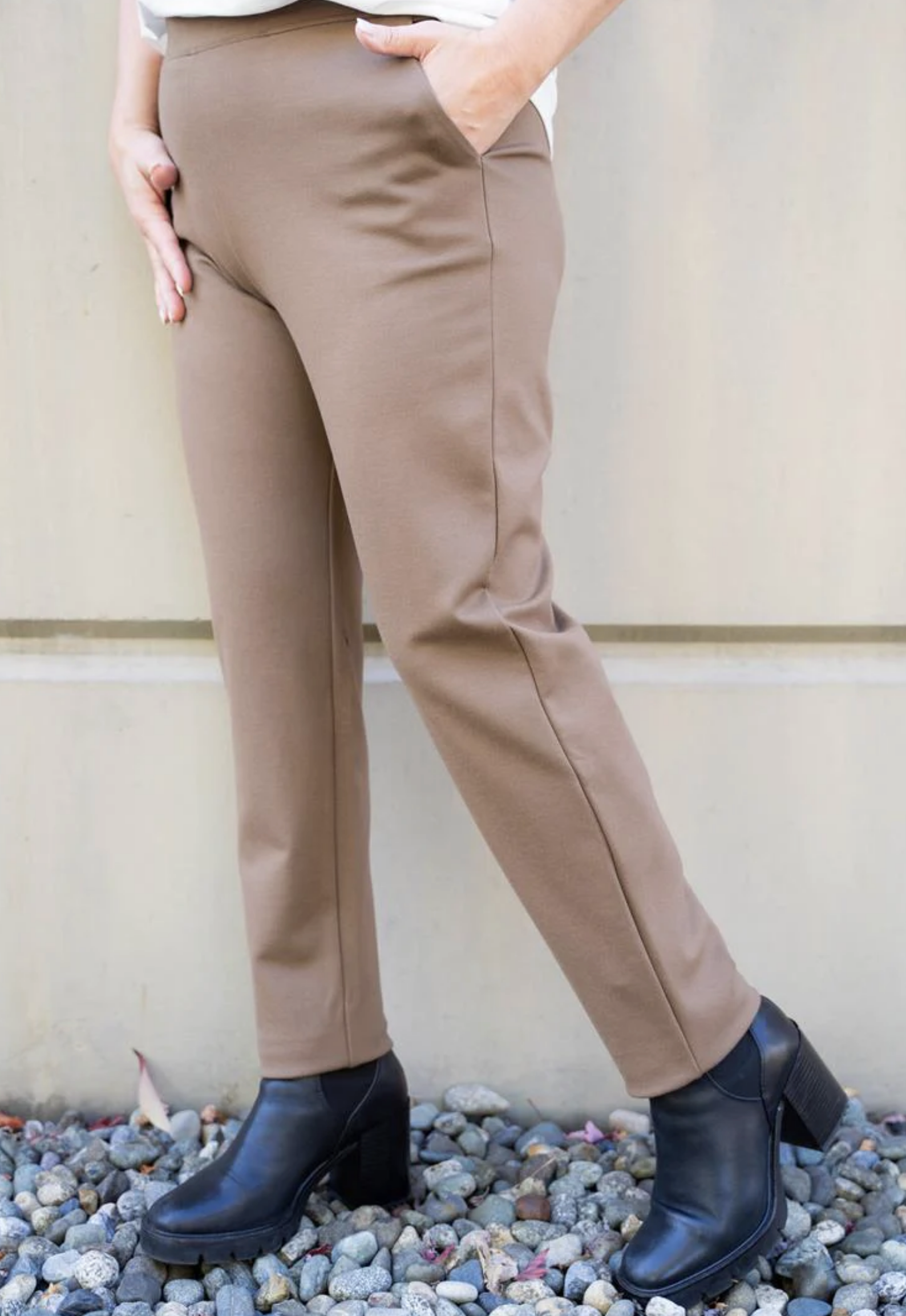 Gilmour Tidy Trouser ~ Taupe
