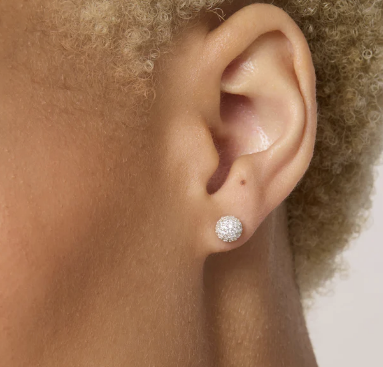 H & B Holiday Triplet Stud Earring Set