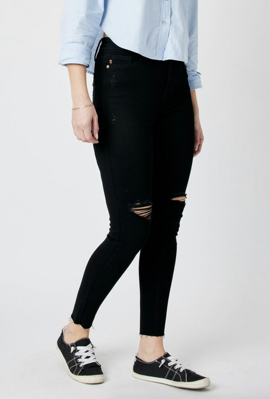 Erika Raw Hem Skinny Jeans { Reg }