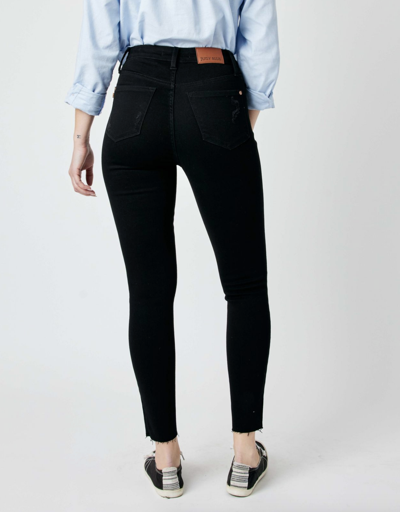 Erika Raw Hem Skinny Jeans Reg D BOUTIQUE