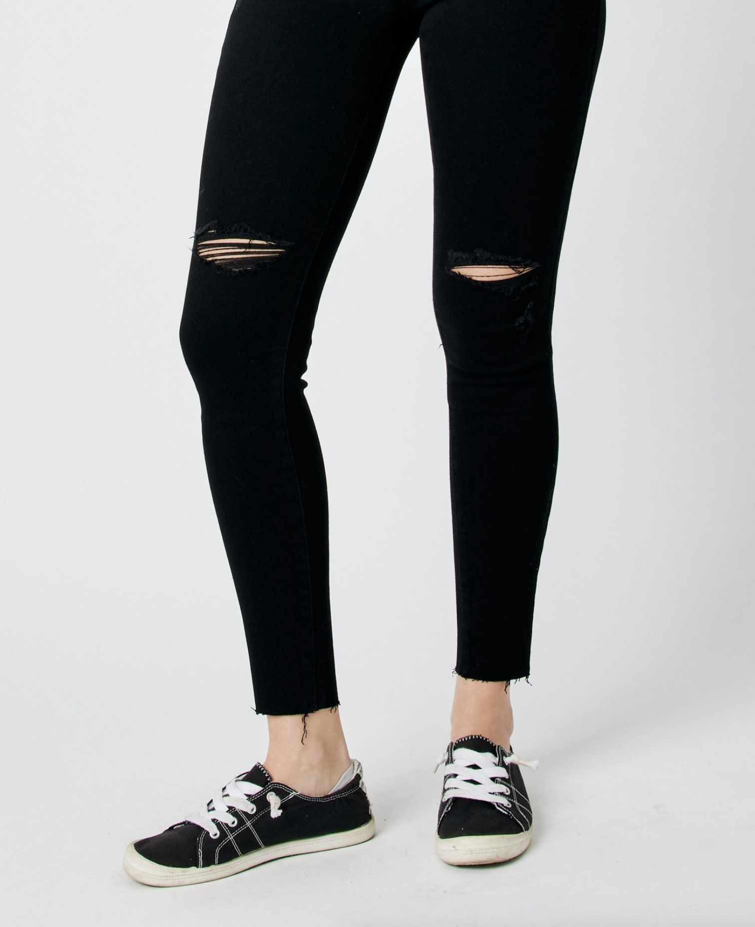 Erika Raw Hem Skinny Jeans Reg D BOUTIQUE