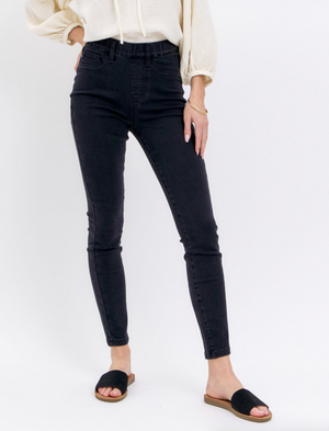 Open image in slideshow, Margie Pull On Skinny Jeans { Reg &amp; Curve }
