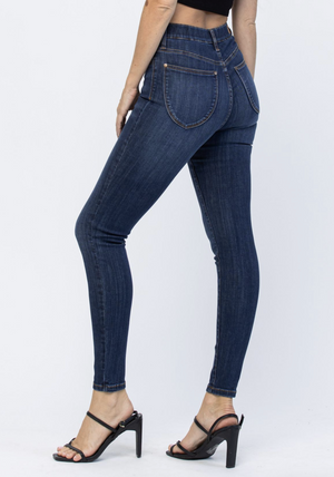 Sherri Pull On Skinny Jeans { Reg }