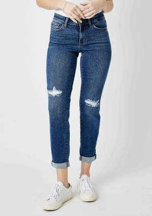 Open image in slideshow, Lenora Slim Fit Jeans { Reg }
