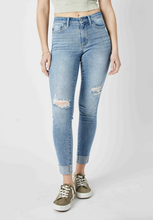 Petrina Light Skinny { Reg }