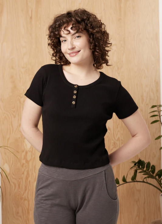 Yumi Top ~ Black