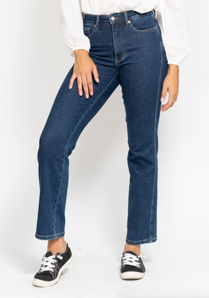 Open image in slideshow, Mona Classic Straight Jean { Reg &amp; Curve }
