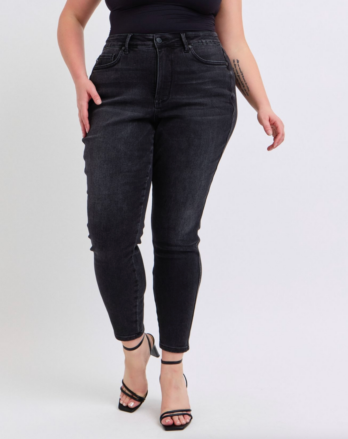 Laurel Washed Black Skinny { Reg & Curve }
