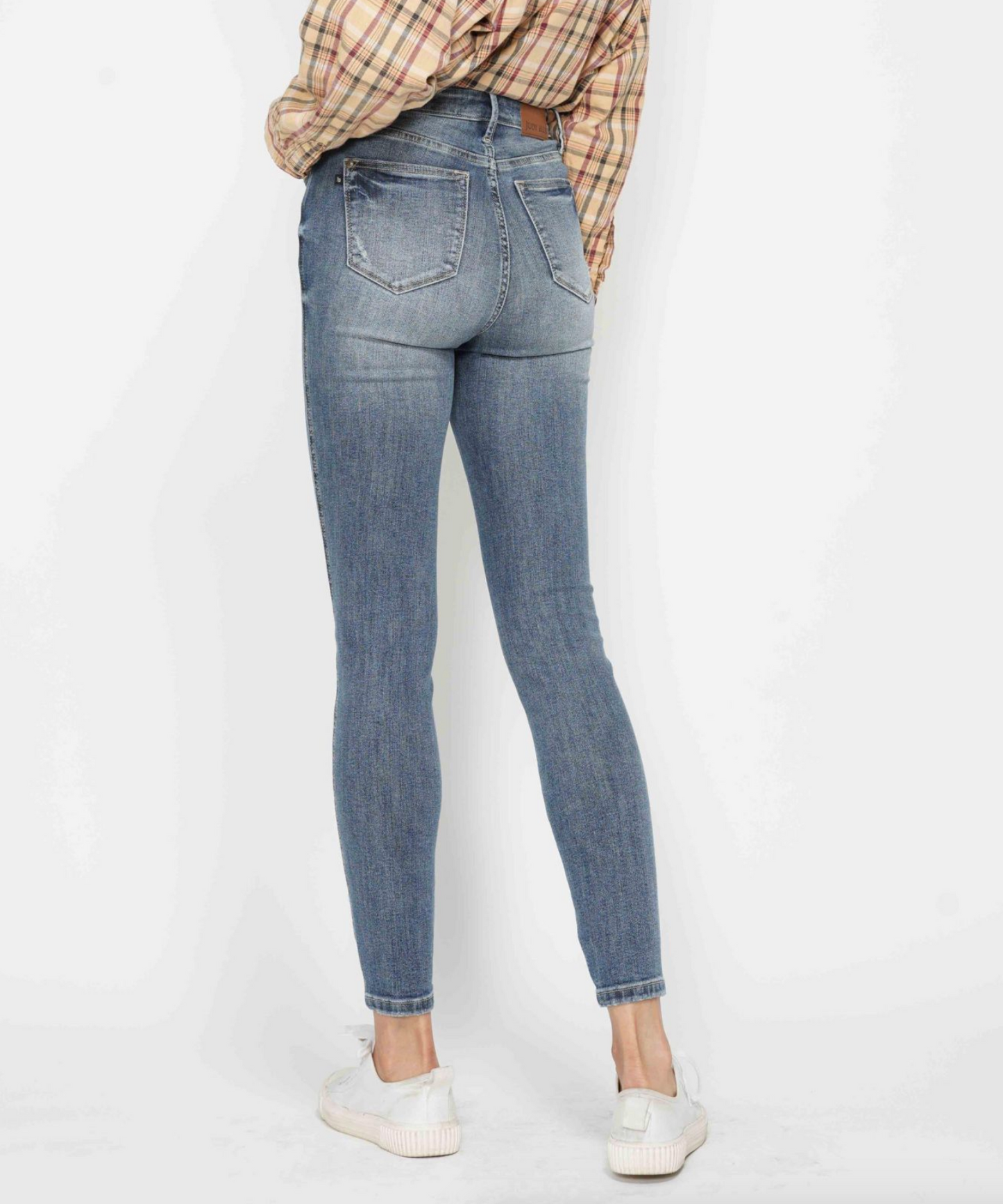 Elena Mid Wash Skinny ~ Reg & Curve