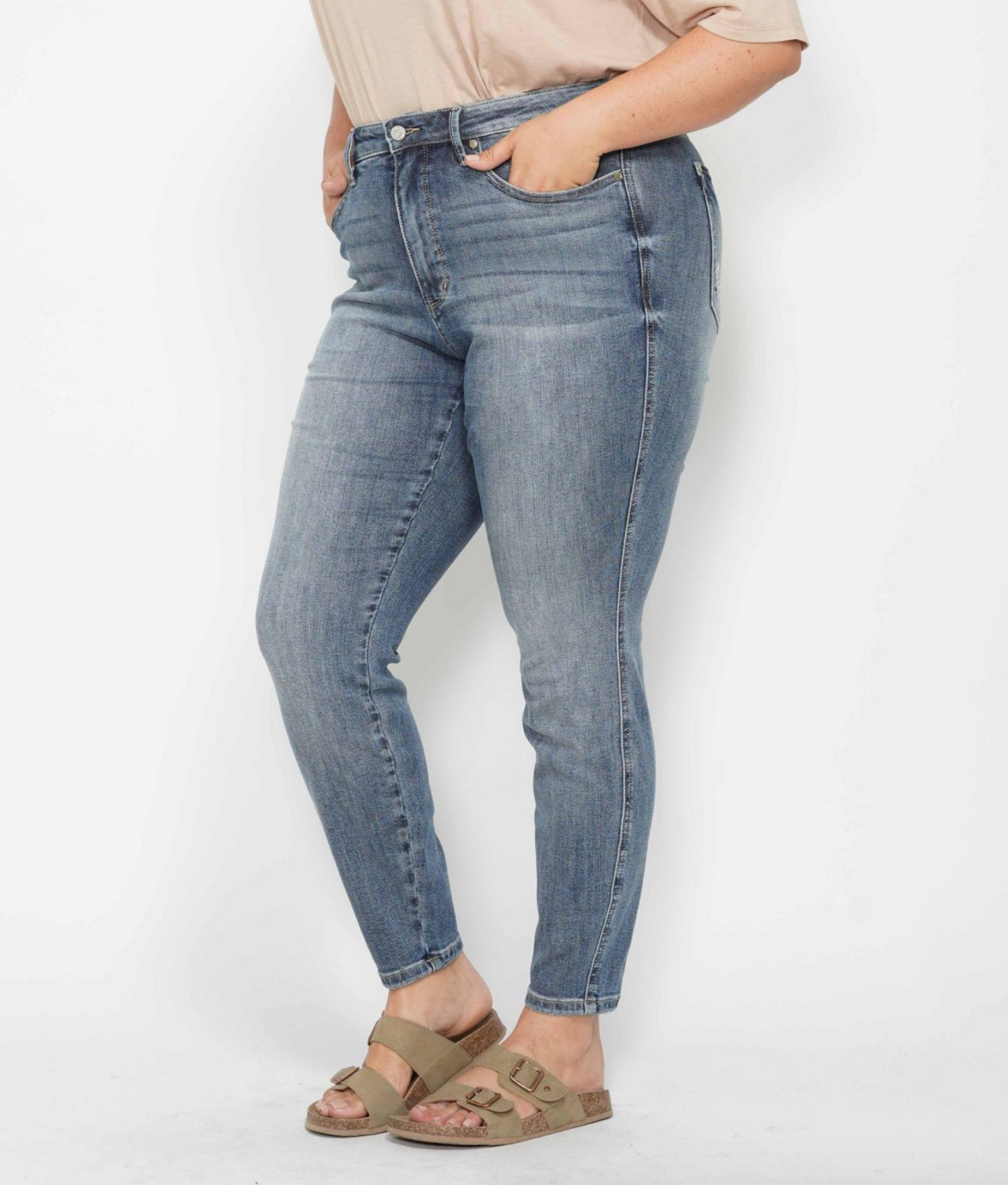 Elena Mid Wash Skinny ~ Reg & Curve