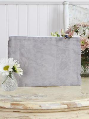 Canto Pouch { 3 colors }