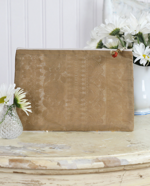 Canto Pouch { 3 colors }