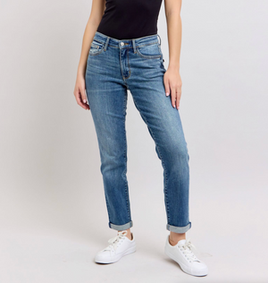 Open image in slideshow, Elsa Boyfriend Jeans { Reg &amp; Curve }
