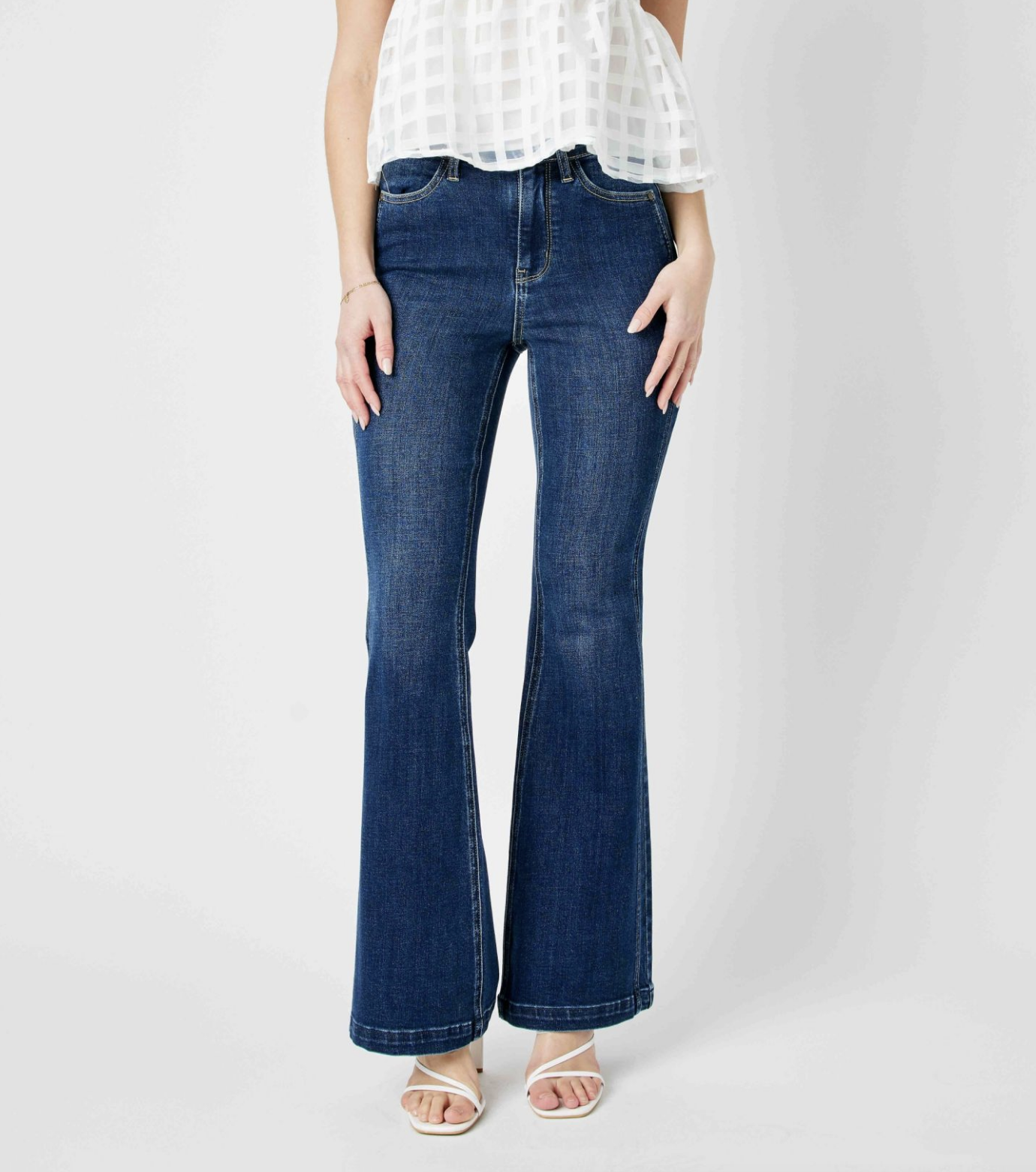 Ronnie Flare Jeans { Reg }