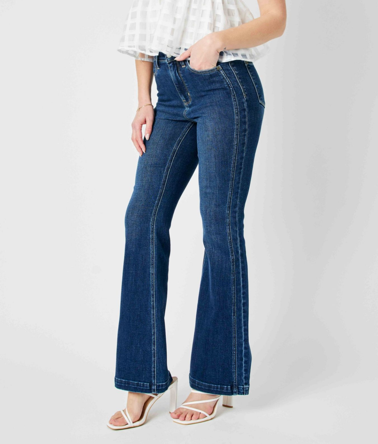 Ronnie Flare Jeans { Reg }