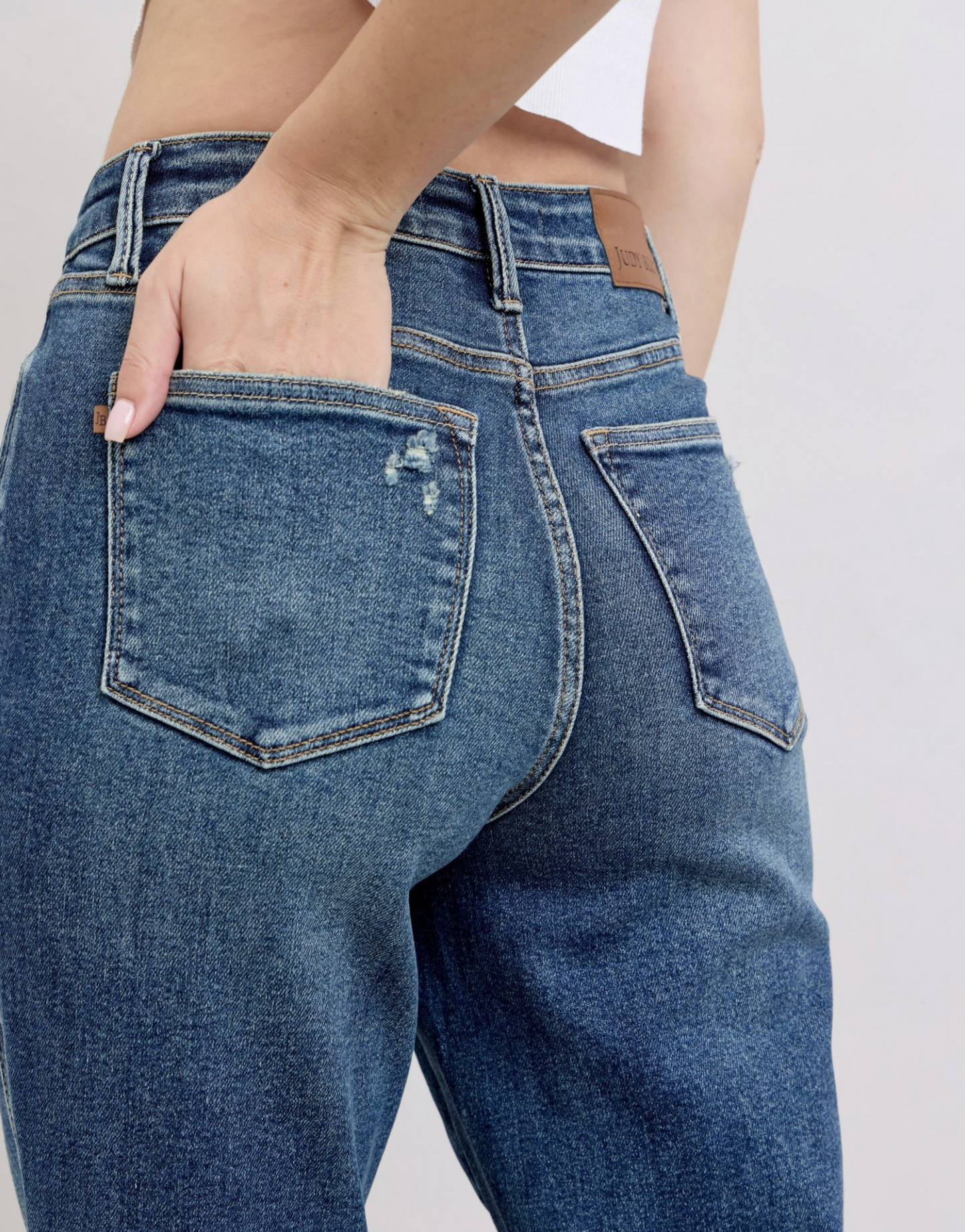 Cait Straight Fit Jean { Reg & Curve }