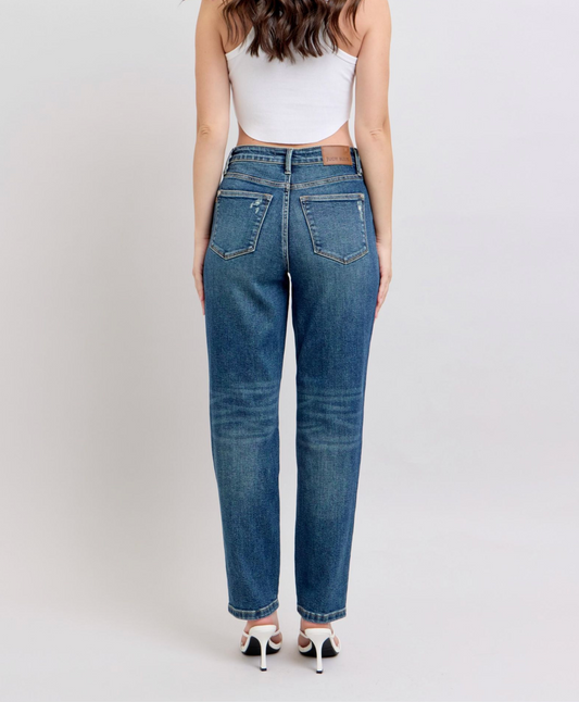 Cait Straight Fit Jean { Reg & Curve }