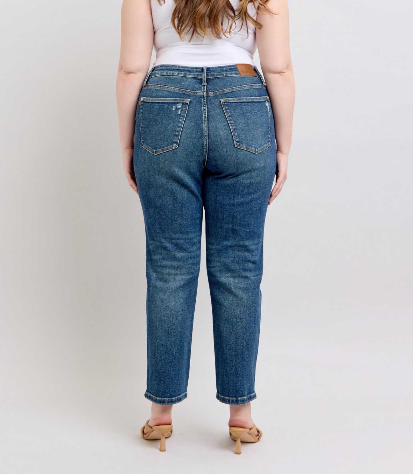 Cait Straight Fit Jean { Reg & Curve }