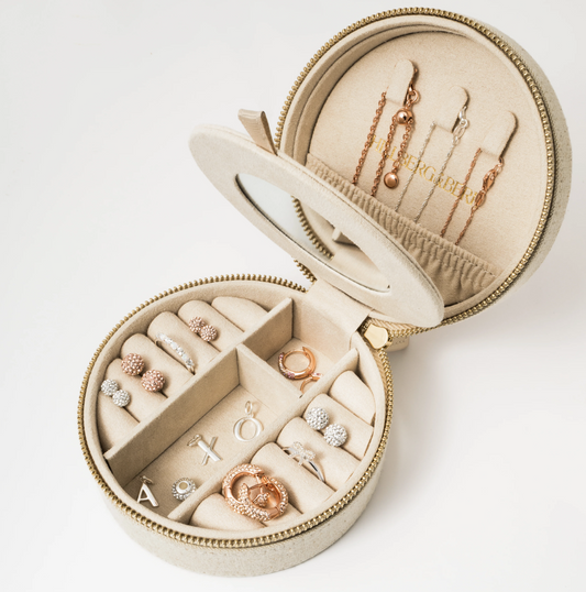 Linen Jewelry Case ~ H&B