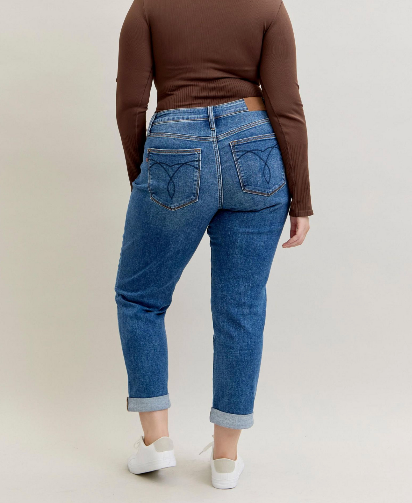 Dana Boyfriend Jeans { Reg & Curve }
