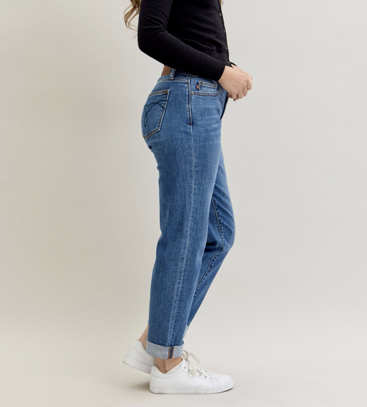 Dana Boyfriend Jeans { Reg & Curve }