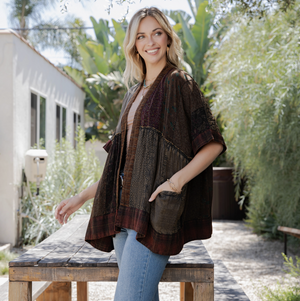 Open image in slideshow, Deidre Short Kimono
