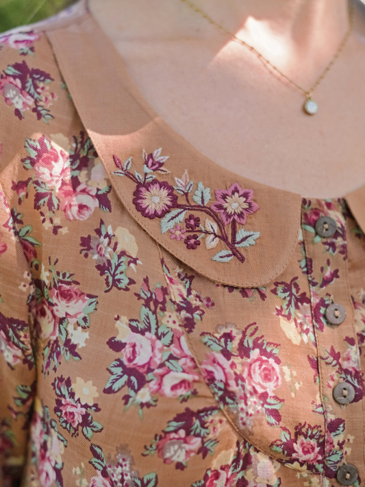 Elizabeth Garden Blouse ~ Latte
