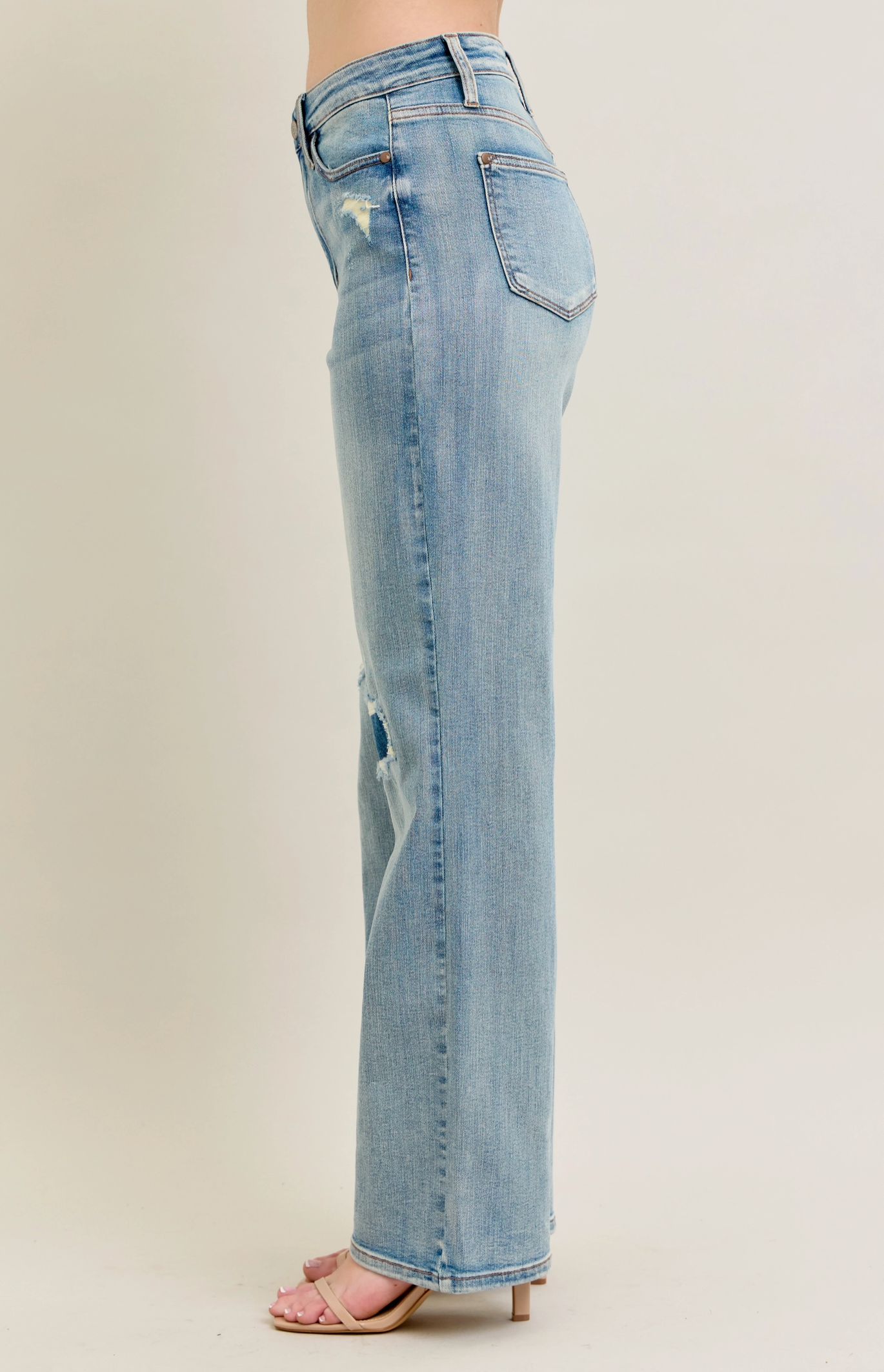 Ally Straight Leg Jean { Reg }