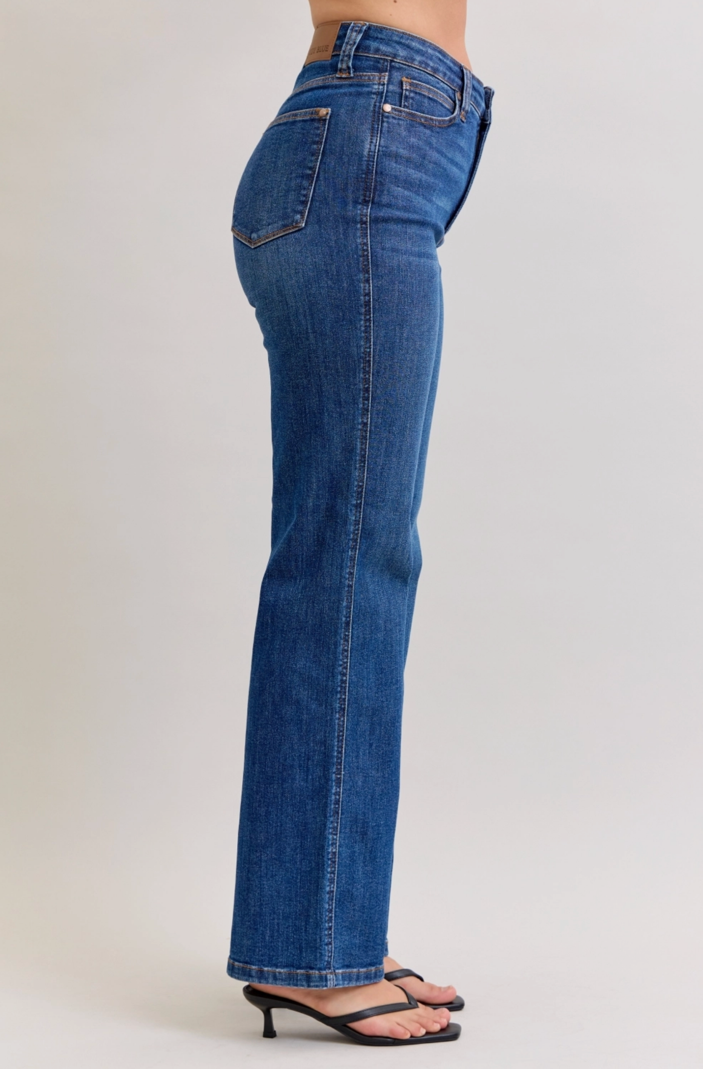 Mel Straight Leg Jean { Reg }