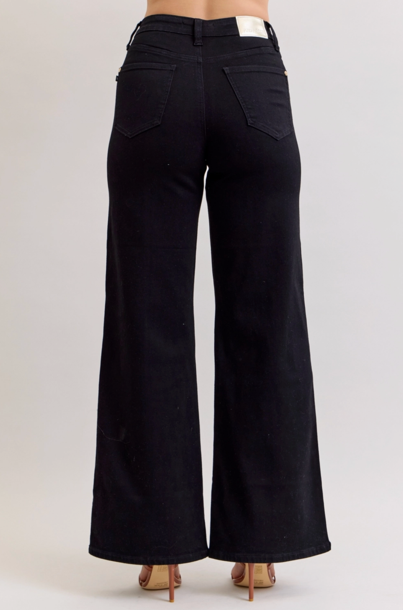 Lara Retro Wide Leg Jean{ Reg }