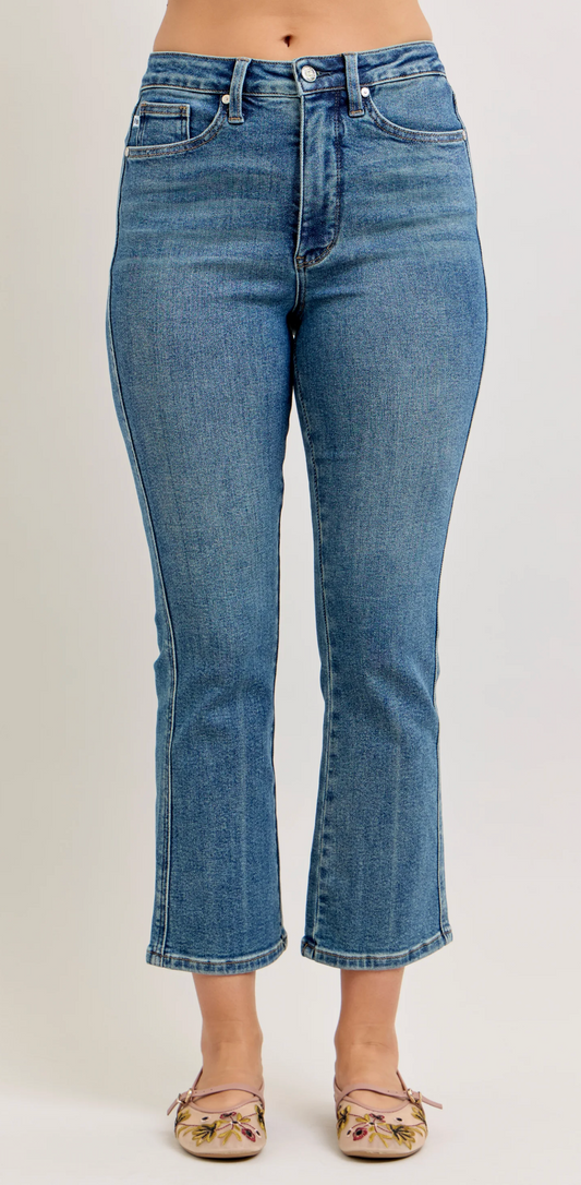 Ela Kick Flare Jean { Reg }