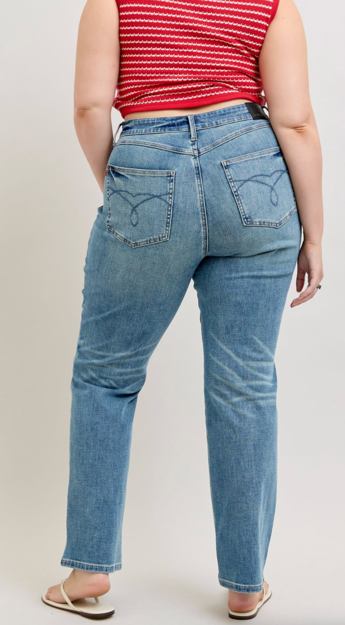 Sarah Slim-Straight Leg Jean { Reg & Curve }