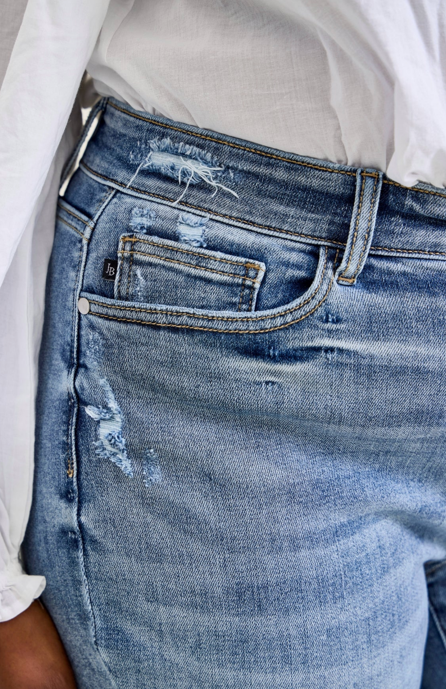 Celeste Distressed Wide Leg Crop { Reg & Curve }