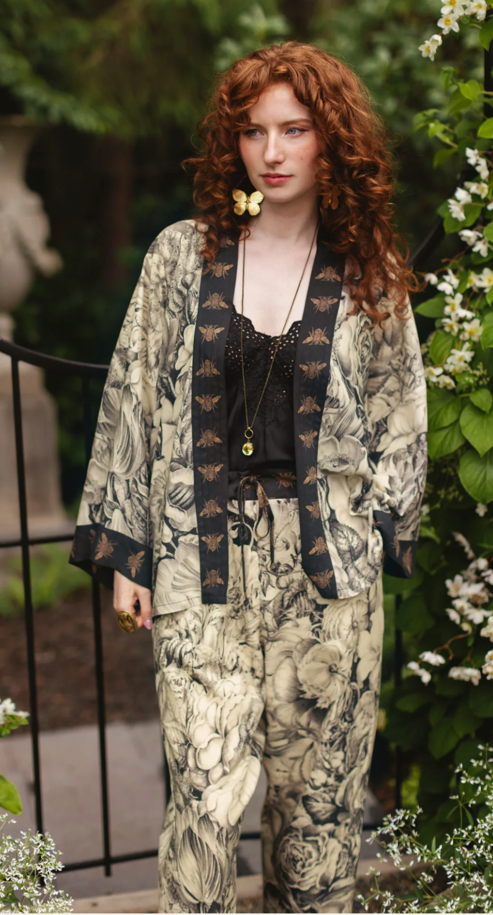 Honey & The Moon Pixie Duster ~ Cropped