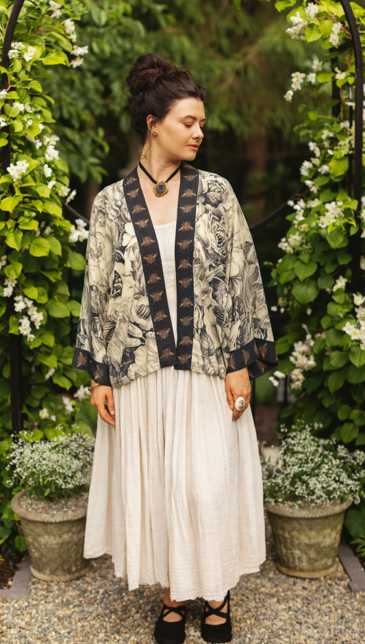 Honey & The Moon Pixie Duster ~ Cropped