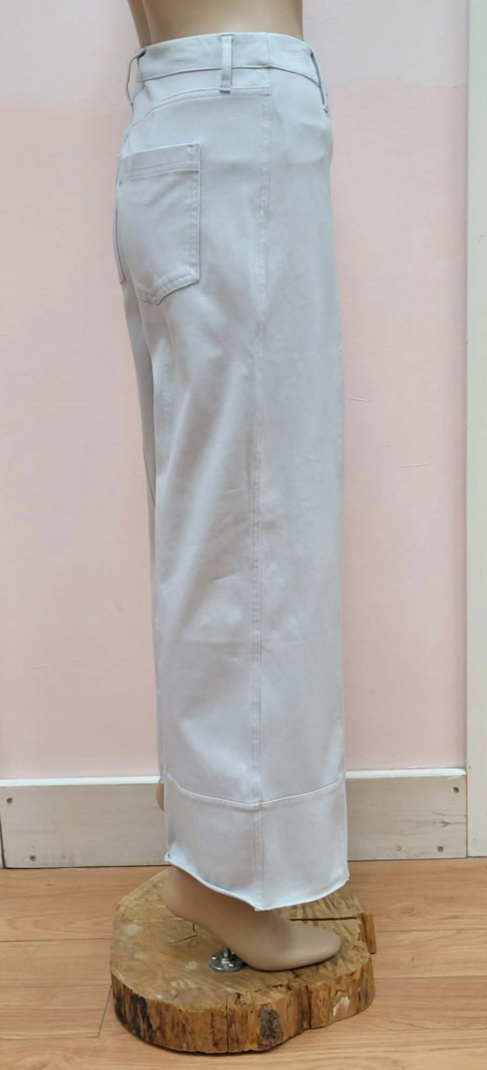 Comfort Crop Jean ~ Dune
