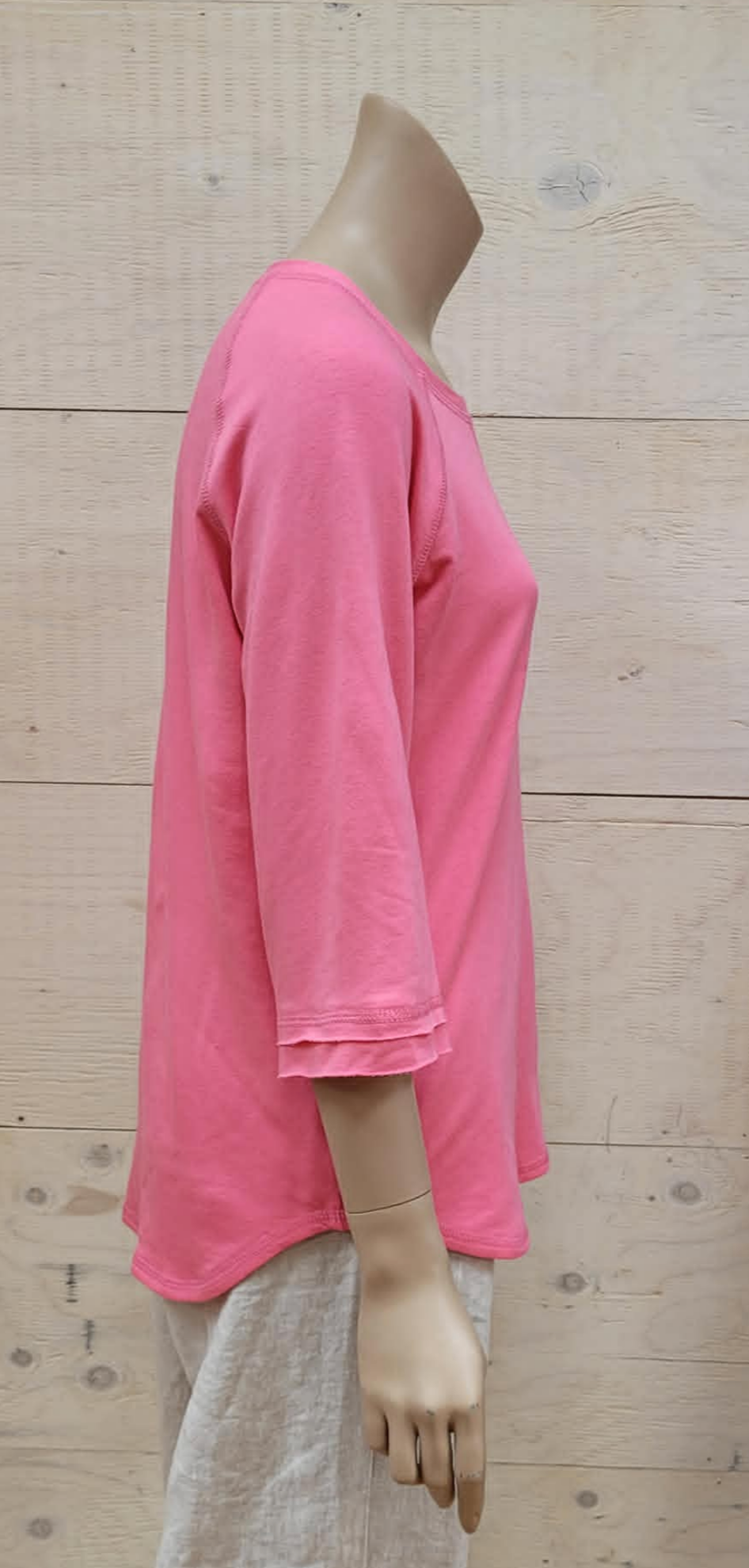 Crew Neck 3/4 Sleeve ~ 2 Colours