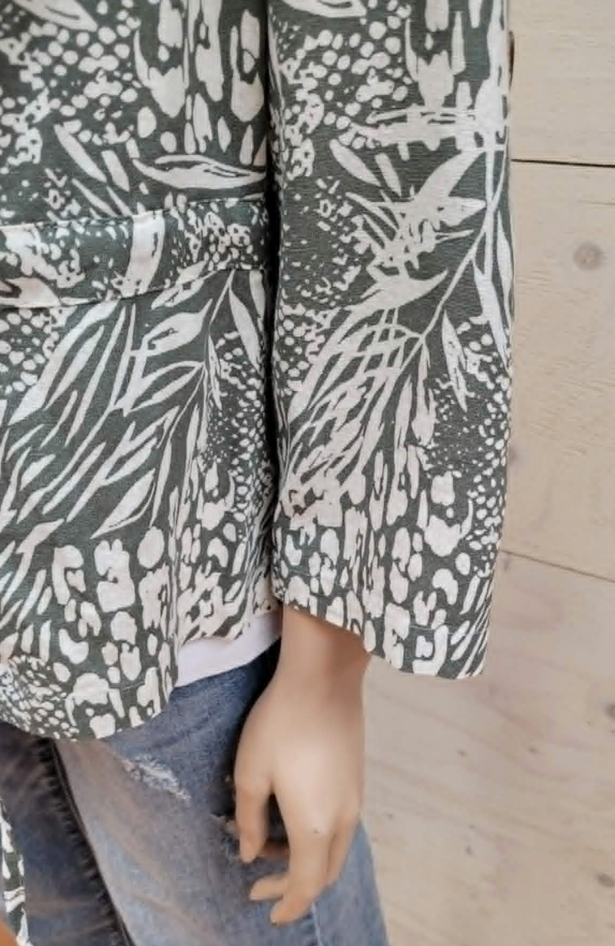 Palm 3/4 Sleeve Jacket Shirt