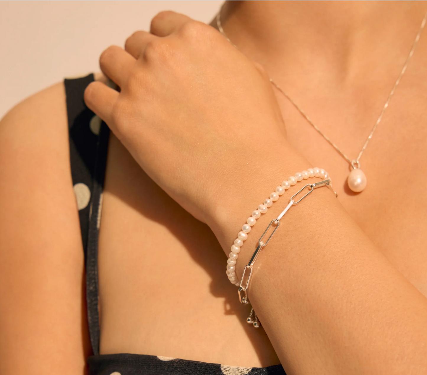 Pearl Bracelet ~ 2 Colours