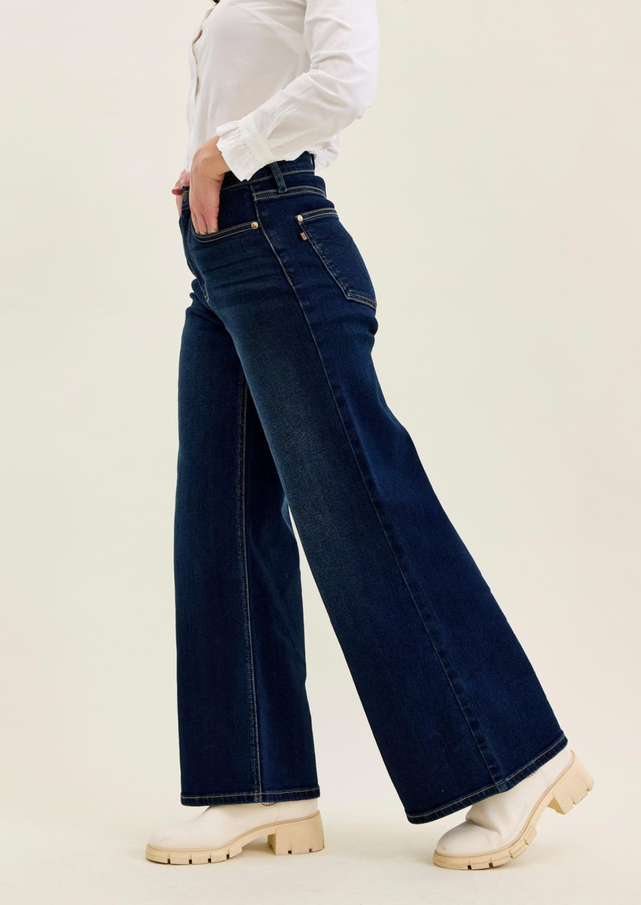 Molly Petite LUX Retro Wide {Reg & Curve}