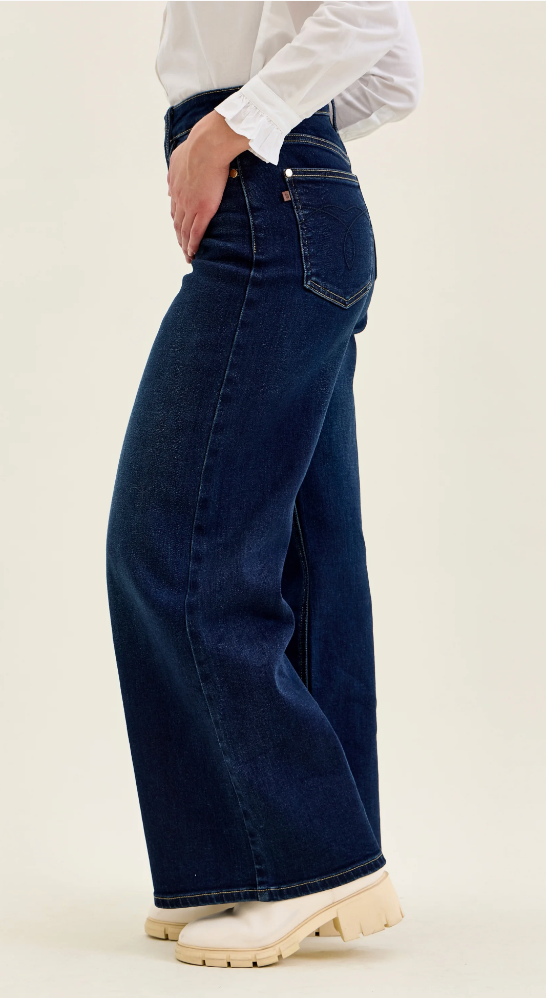 Molly Petite LUX Retro Wide {Reg & Curve}