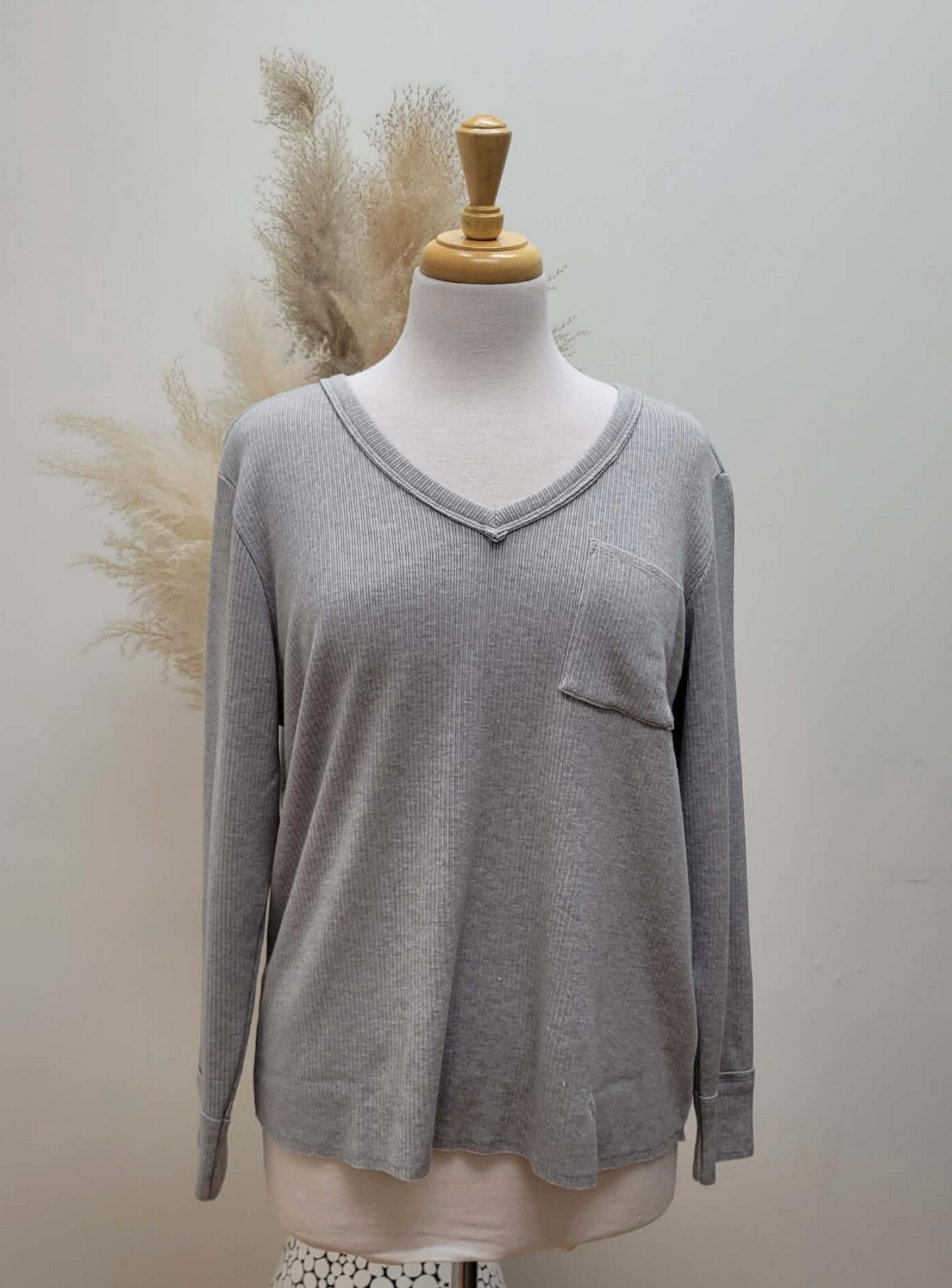 Dazzling Sweater Rib V-Neck ~ Silver Glimmer