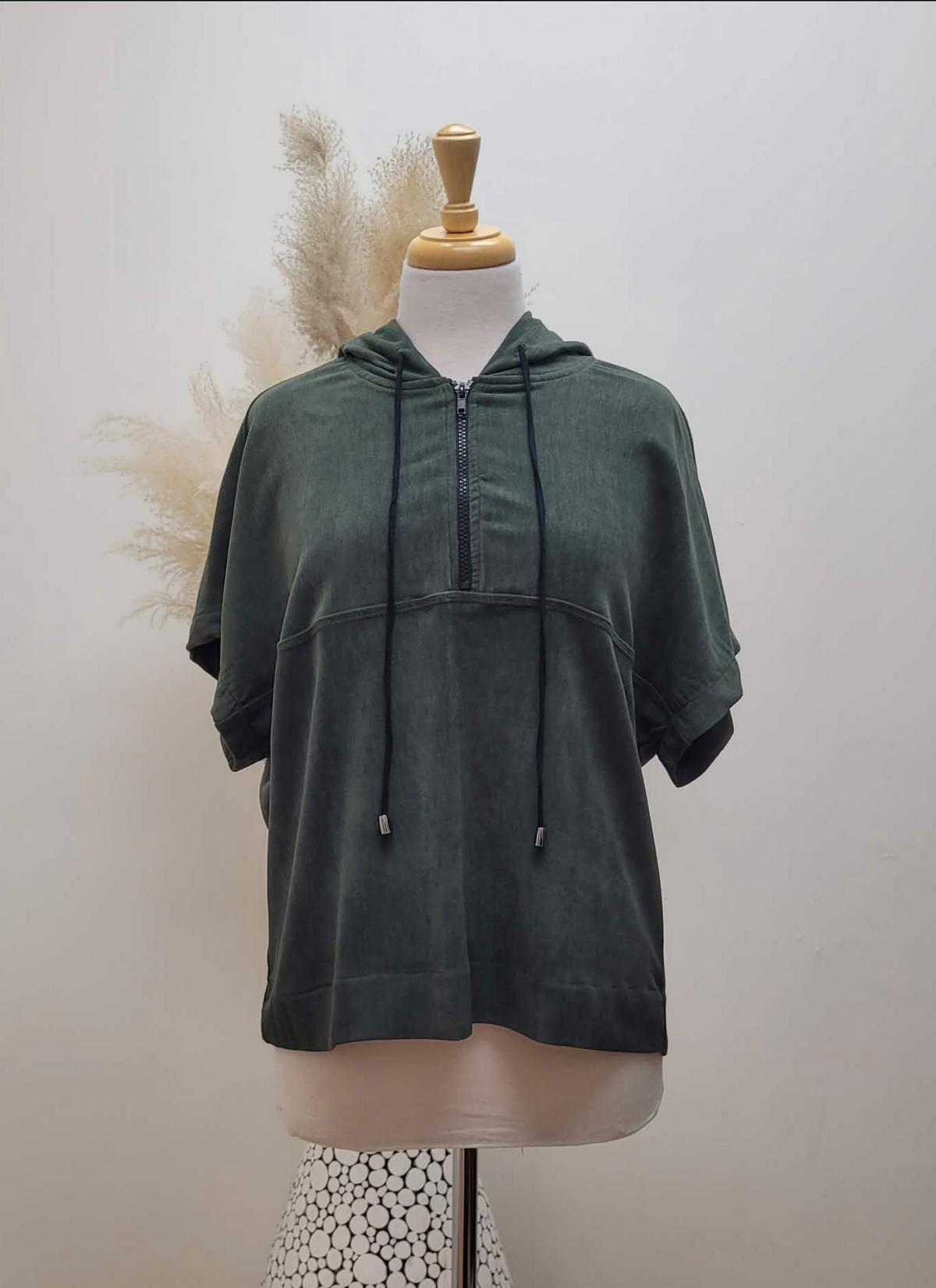 Becky Cropped 1/4 Zip Hoodie ~ Olive