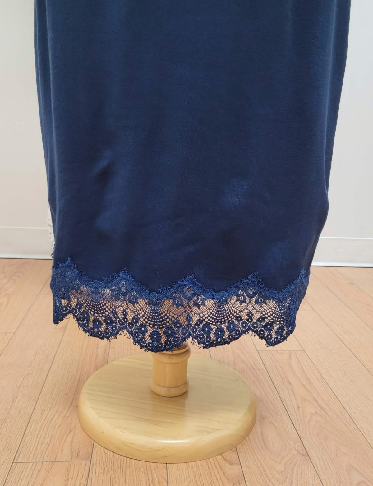 Lace Detail Knit Skirt