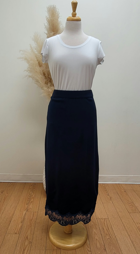 Lace Detail Knit Skirt