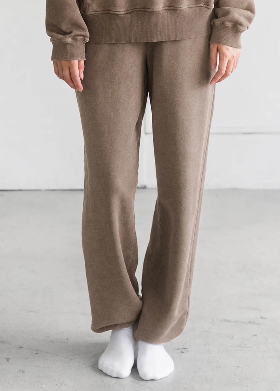 Oversized Joggers ~ Washed Brown