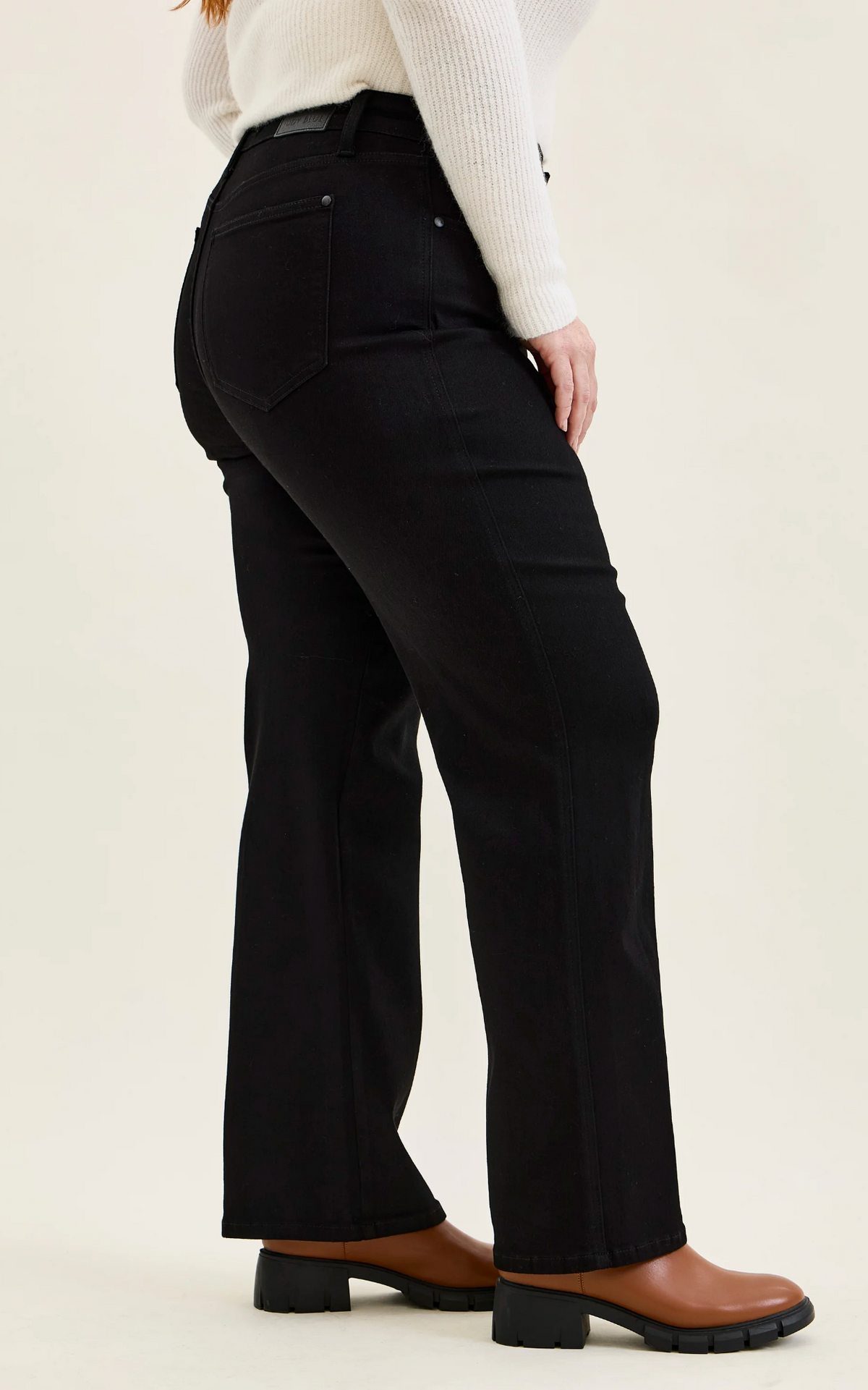 Kimberly TC Classic Straight Leg ~ Black {Reg & Curve}