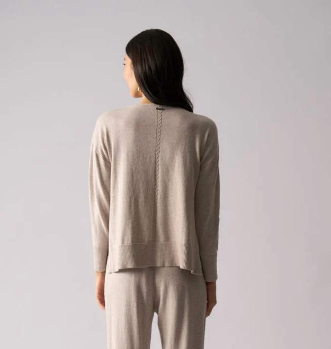 Set Play V-Neck Sweater ~ 2 Colours