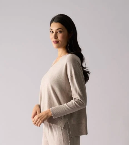 Set Play V-Neck Sweater ~ 2 Colours
