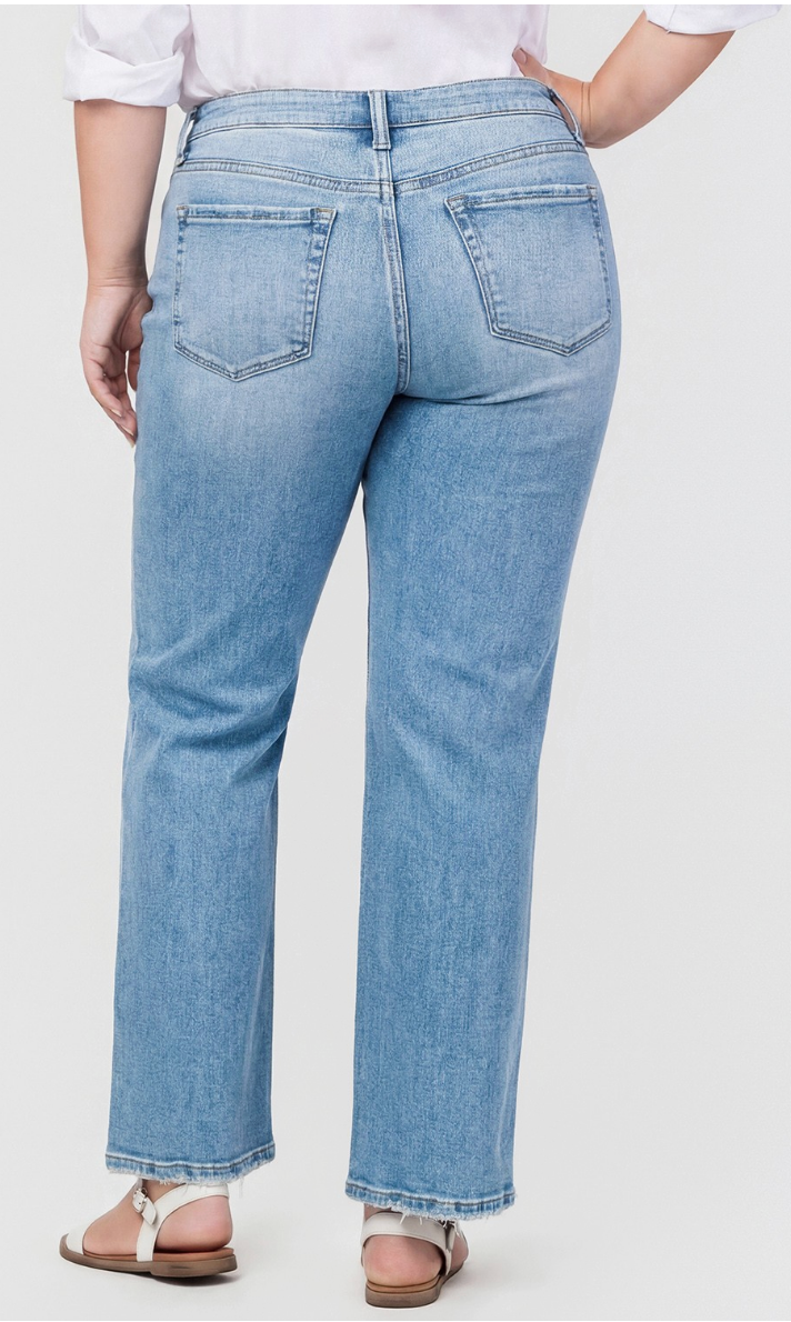 Vera Distressed Slim Wide {Reg & Curve}